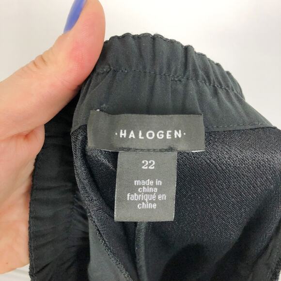 HALOGEN Women Ankle Pants Size 22 Black Flat Front Straight Leg Trousers NWOT - Picture 7 of 8